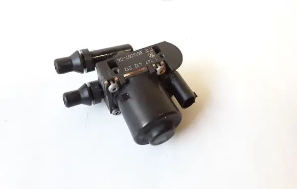 BMW 1 F20 F21 Coolant heater control valve 1147412212 17128514557 8514557