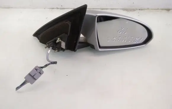 Nissan Primera Front door electric wing mirror 96301
