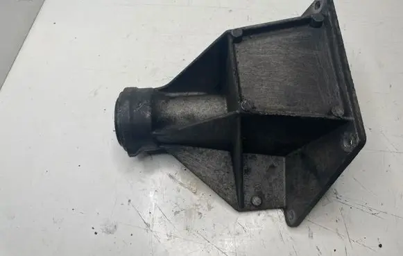 BMW X5 E53 Driveshaft support bearing bracket 7503120