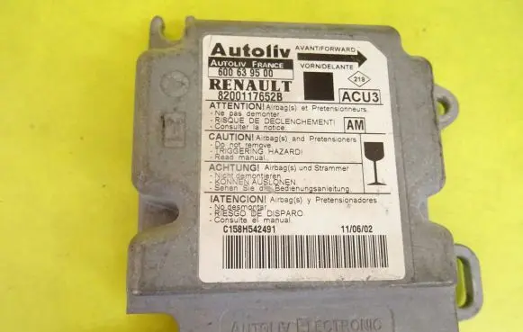 Renault Scenic I Airbag control unit/module 600639500 8200117652B
