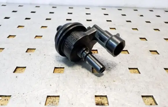 Fiat Grande Punto Fuel pressure regulator 0093753A