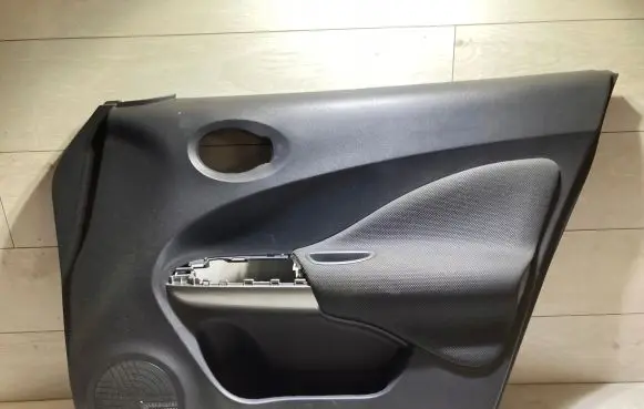 Nissan Juke I F15 Front door card panel trim 809001kb0a