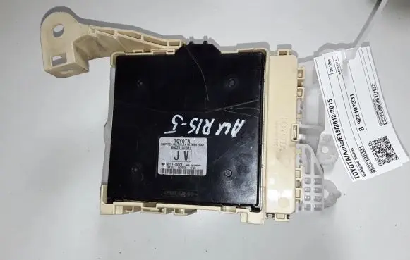 Toyota Auris E180 Other control units/modules 8922102331