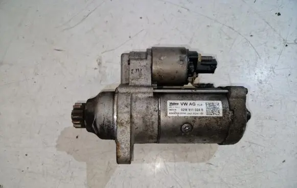 Volkswagen PASSAT B8 Starter motor 02M911024S