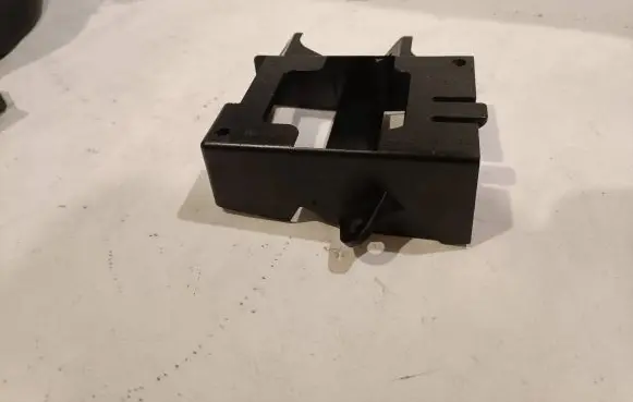 Mercedes-Benz S W221 Front parking sensor holder (PDC) A2218850367