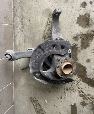 BMW 5 F10 F11 Front wheel hub spindle knuckle