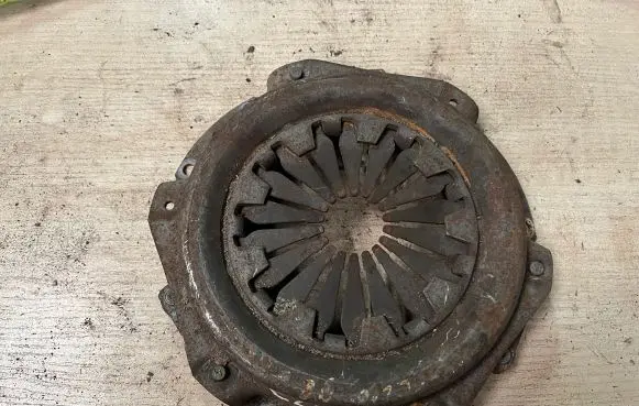 Renault Clio II Pressure plate 