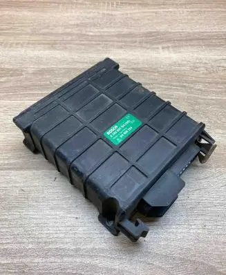 Volkswagen PASSAT B3 Engine control unit/module ECU 811906264 0280800104