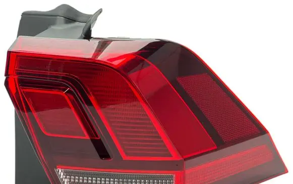 Volkswagen Tiguan Rear/tail lights 5NA945096E