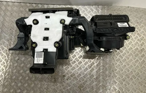 Jeep Grand Cherokee Interior heater climate box assembly P68110178AC CK871004 TPYER0704G6056