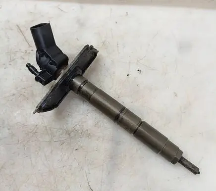 Volkswagen Touareg I Fuel injector 059130277AB 059103113E 58ZIDWI