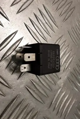 Audi A6 S6 C6 4F Other relay 8K0951253