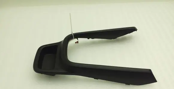 Suzuki Vitara (LY) Gear shifter surround trim plastic 7581154P0