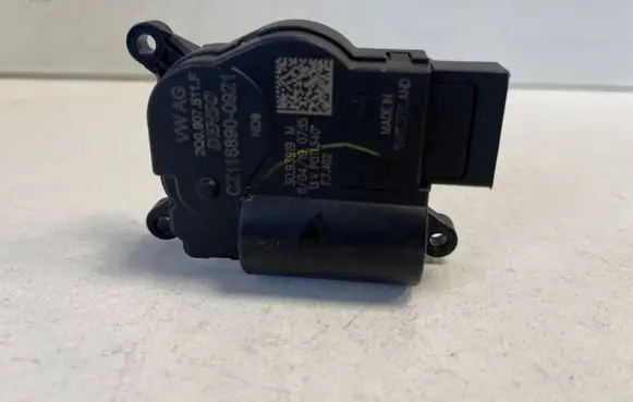 Skoda Superb B8 (3V) Air flap motor/actuator 2Q0907511F