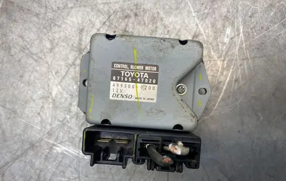 Toyota Prius (NHW20) Heater blower motor/fan resistor 4993001200