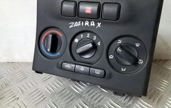 Opel Zafira A Climate control unit 024420732