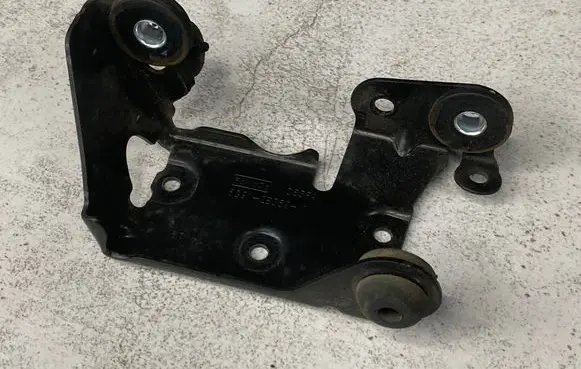 Ford Mondeo MK IV ABS pump bracket 6G912B389BC