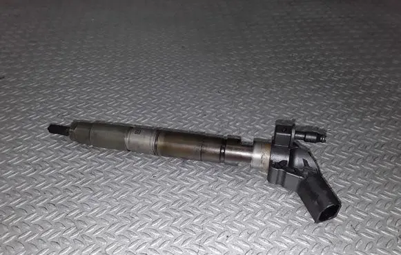 Fuel injector