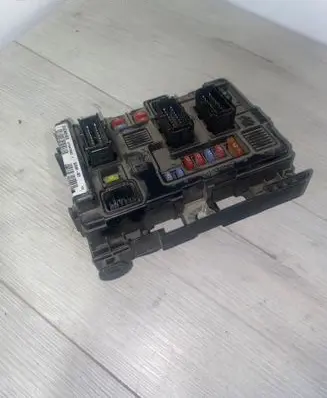 Peugeot Partner Engine ECU kit and lock set 0118470002