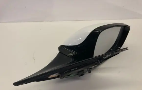 Hyundai Veloster Front door electric wing mirror