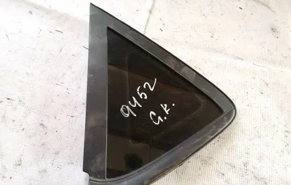 Ford Fiesta Rear side window as2