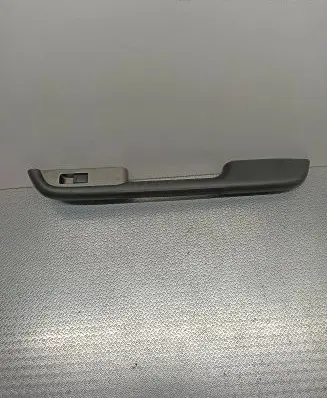 Nissan X-Trail T30 Electric window control switch 829488H300X