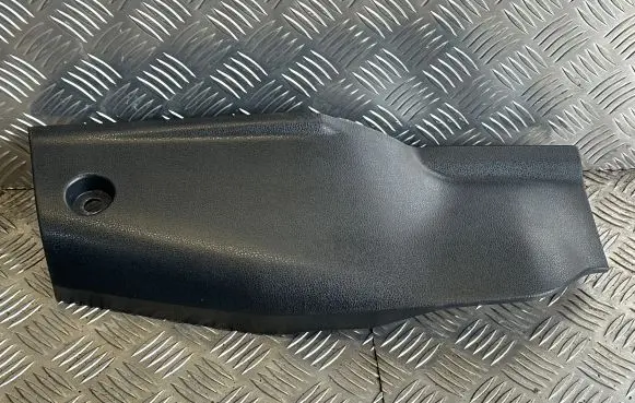 Nissan Leaf I (ZE0) Panel trim 689213NM1A 689S23NM1A