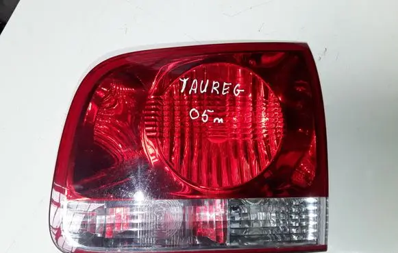 Volkswagen Touareg I Tailgate rear/tail lights 7L6945094H