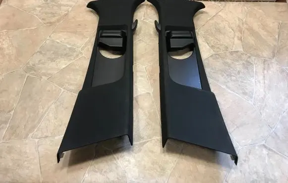 Mercedes-Benz E W212 (B) pillar trim (top) A2126900425