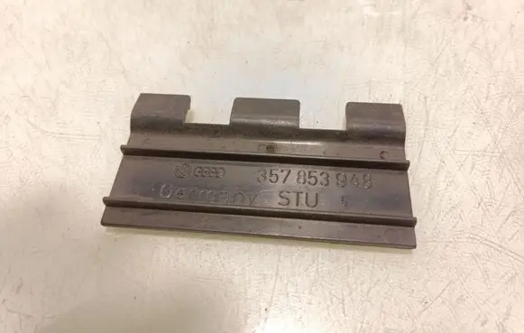 Volkswagen Jetta II Other front door trim element 357853948