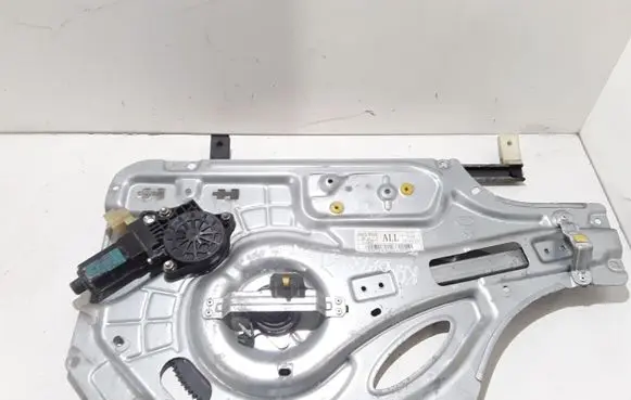 KIA Opirus Rear door window regulator with motor 834703F010