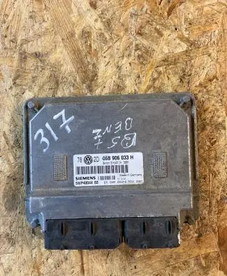 Volkswagen PASSAT B5.5 Engine control unit/module 06B906033H 5WP4004402