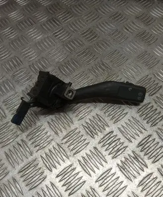 Volkswagen Golf V Wiper control stalk 1K0953519