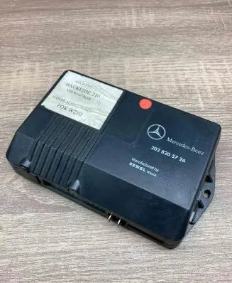 Mercedes-Benz C W202 Other control units/modules 2028205726 MD223895