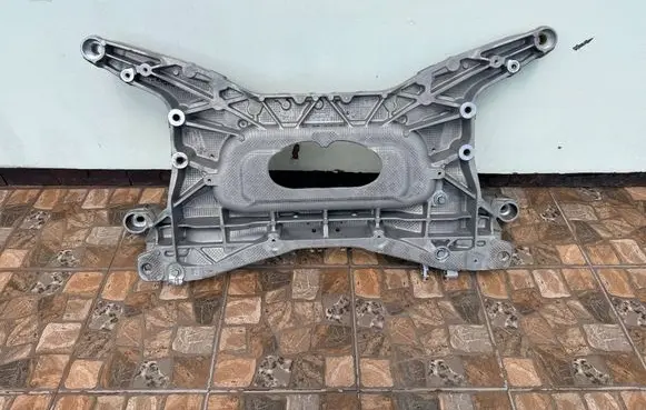 Land Rover Range Rover Evoque L551 Front subframe K8D25C145BD