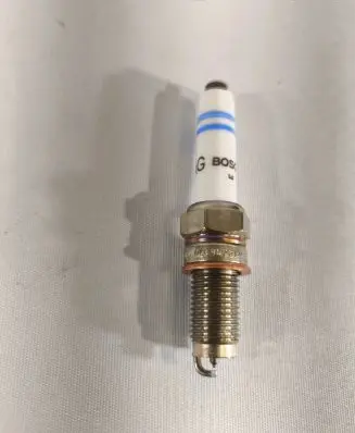 Volkswagen Caddy Spark plug 04E905612C