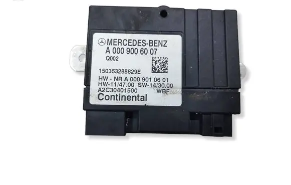 Mercedes-Benz C W205 Fuel injection pump control unit/module A0009006007 A0009010601