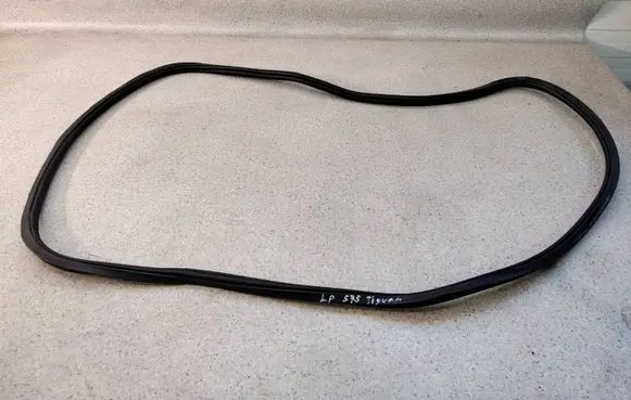 Volkswagen Tiguan Rubber seal front coupe door 5NA867911B04 5NA867911B