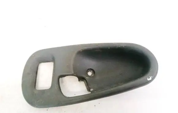 Mitsubishi Pajero Sport I Other interior part MB827396