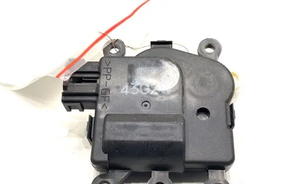 Mazda 3 II Air flap motor/actuator 