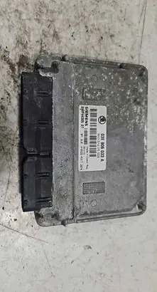 Skoda Fabia Mk1 (6Y) Engine control unit/module 03E906033A 5WP4430507 3PE5329