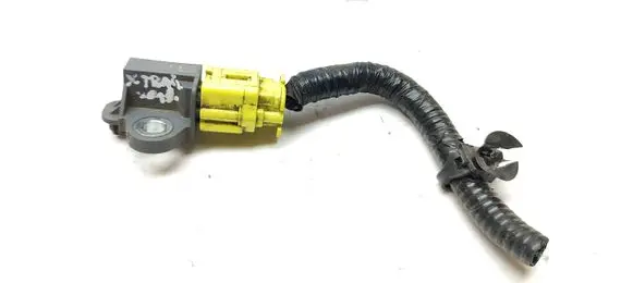 Nissan X-Trail T32 Airbag deployment crash/impact sensor 985813RA0A 12202017