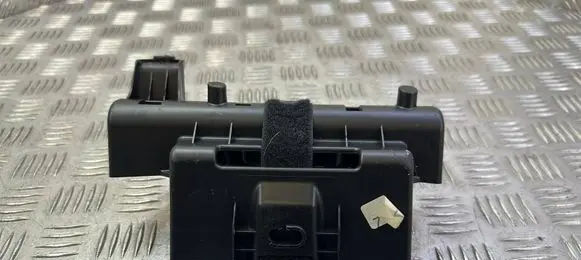 Audi A3 S3 8V Other trunk/boot trim element 8V3012635B