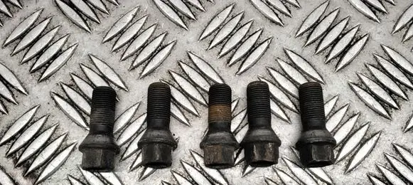 BMW X5 E70 Nuts/bolts 