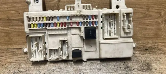 Volvo S40 Fuse module 31254317