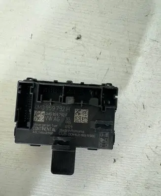 Audi Q7 4M Door control unit/module 4M0959792H 4M0959792F A2C7486481900