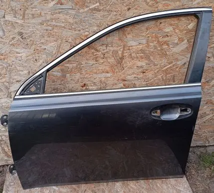 Subaru Outback Front door