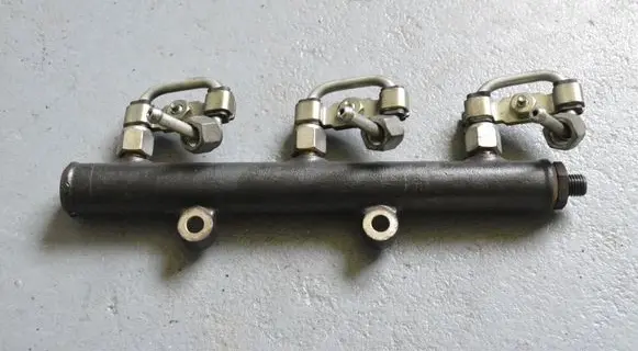 Jaguar XF X250 Fuel main line pipe 5WS0130