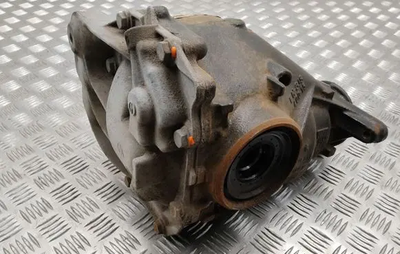 BMW X5 E70 Rear differential 7590913
