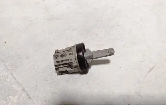 Volkswagen PASSAT B6 Interior temperature sensor 1K0907543A
